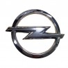 Emblemat OPEL pokrywy bagażnika GM13377506 (Opel Astra J, Corsa D)